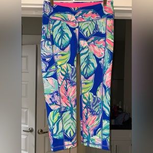 EUC Lilly Pulitzer Cropped Leggings Size M